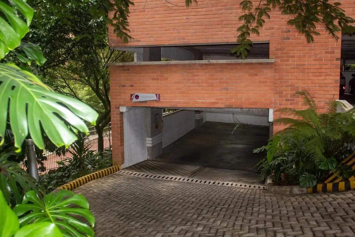Apartment Near Provence Pool, Gym, Views And Wifi Medellin Colombia