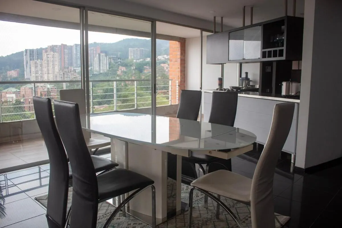 Apartment Near Provence Pool, Gym, Views And Wifi Medellin Colombia